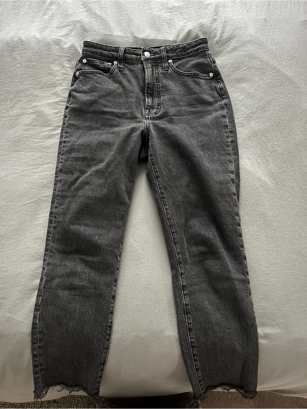 Madewell Curvy Perfect Vintage Straight Jean in Lunar Wash - Picture 4 of 6